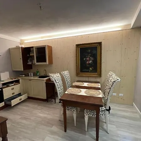 Apartment Elegante Abitazione In Centro Storico Relax E Natura Ono San Pietro